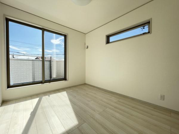 みよし市西陣取山23ーP11号棟