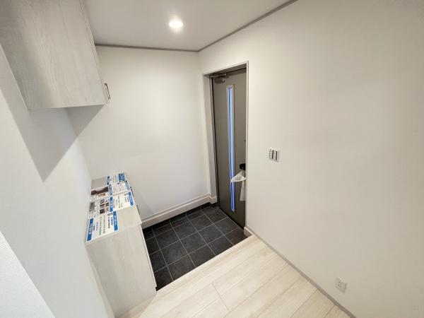 みよし市西陣取山23ーP11号棟