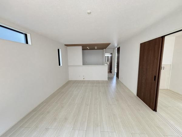 東郷町春木台2期2号棟新築分譲住宅全3棟