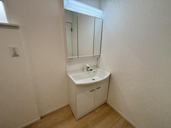 東郷町諸輪第72号棟