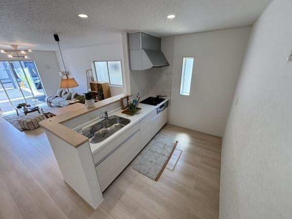 東郷町諸輪第72号棟