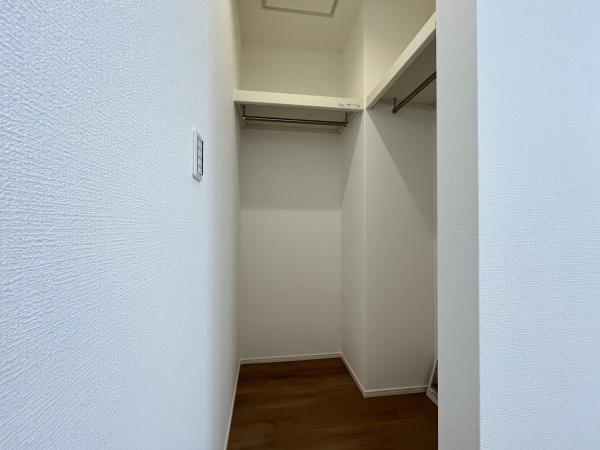 瑞穂区松月町336【2】2号棟(収納)