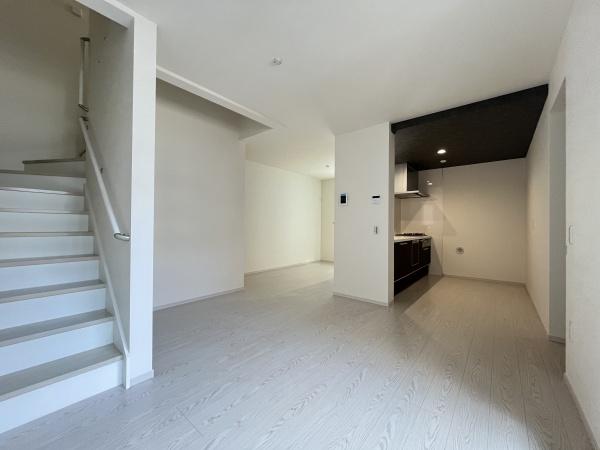 瑞穂区萩山町1期4号棟(リビング)