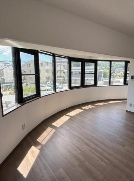 ユニーブル漆山