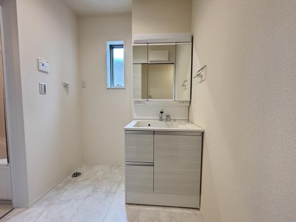 知立市新林町1号棟