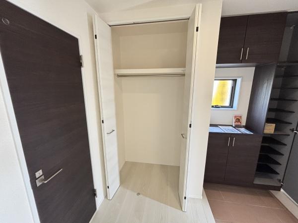 刈谷市野田町北菰神1号棟(収納)