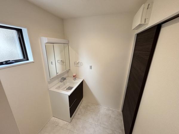 刈谷市野田町北菰神1号棟(洗面台・洗面所)