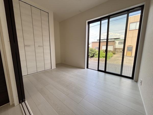 刈谷市野田町北菰神1号棟(洋室)