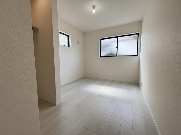 刈谷市野田町北菰神1号棟(洋室)