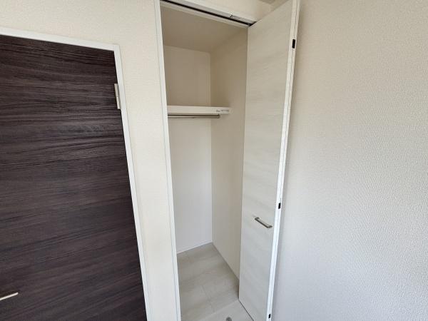 刈谷市野田町北菰神1号棟(収納)