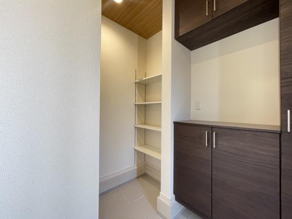 碧南市沢渡町4号棟