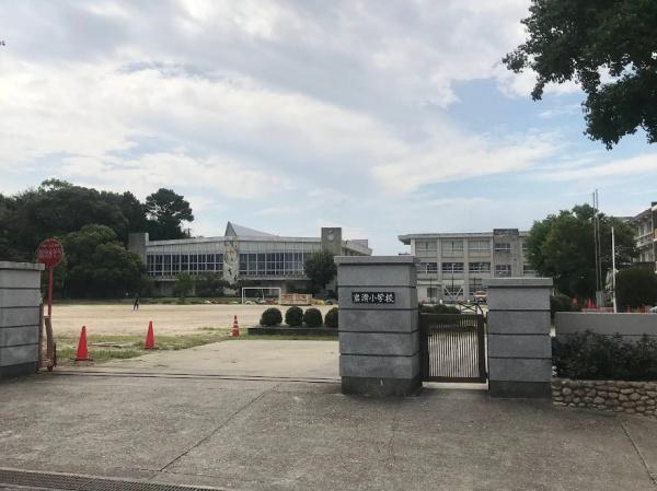 半田市岩滑高山町５丁目の中古一戸建て(半田市立岩滑小学校)