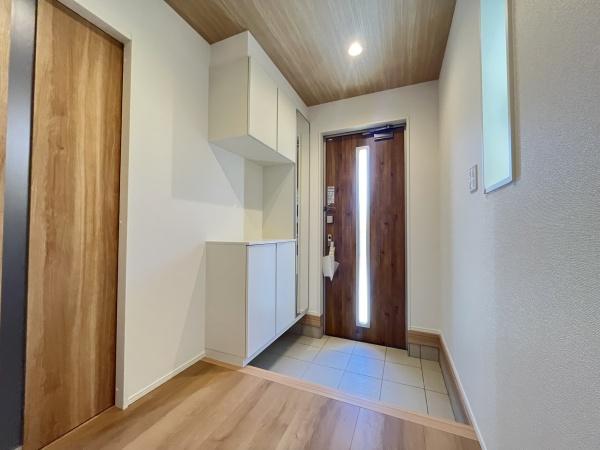 高浜市春日町2棟2号棟