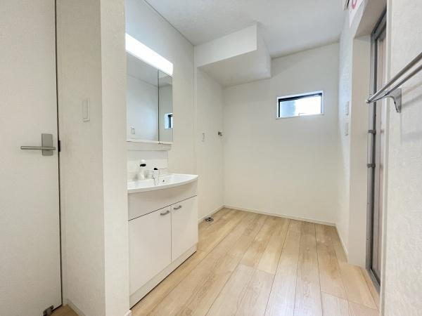 碧南市中山町第32号棟