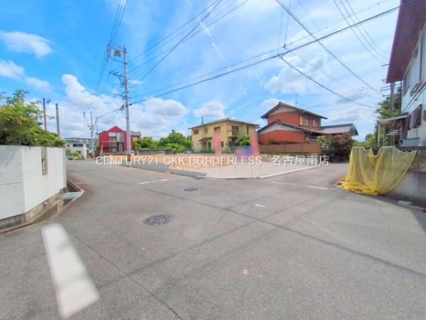 東郷町白鳥1丁目2号棟