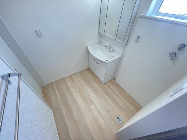 西尾市一色町味浜第108号棟