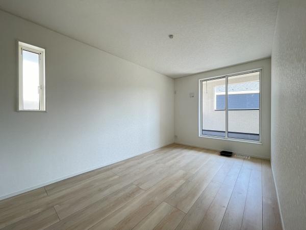 西尾市一色町味浜第107号棟