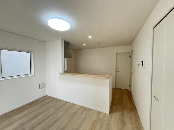 東郷町白鳥第81号棟