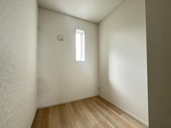 東郷町白鳥第81号棟