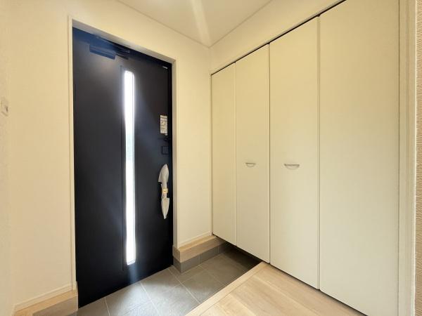 東郷町白鳥第81号棟