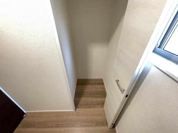 知多市にしの台4丁目2号棟