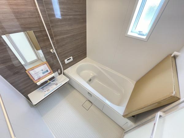 知多市にしの台4丁目4号棟