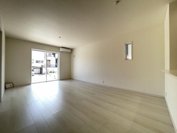 知多市にしの台4丁目4号棟