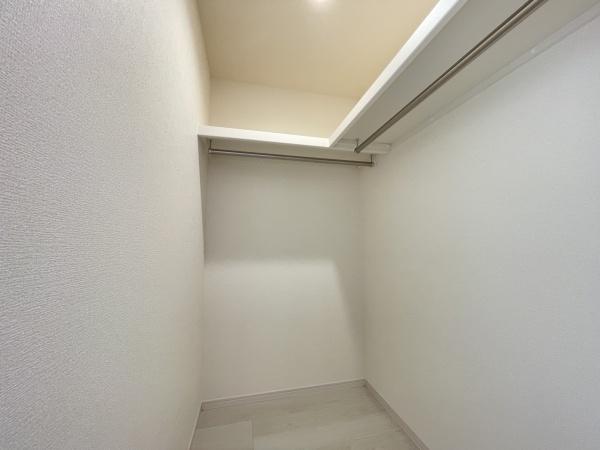 知多市にしの台4丁目4号棟