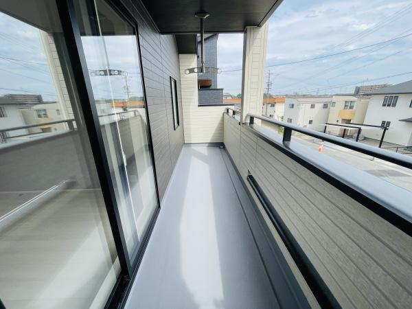 知多市つつじが丘3丁目1号棟