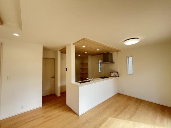 豊田市平山町1丁目2号棟