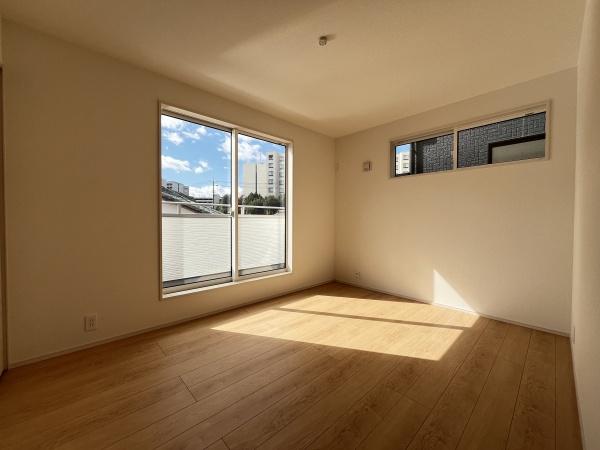 豊田市平山町1丁目2号棟