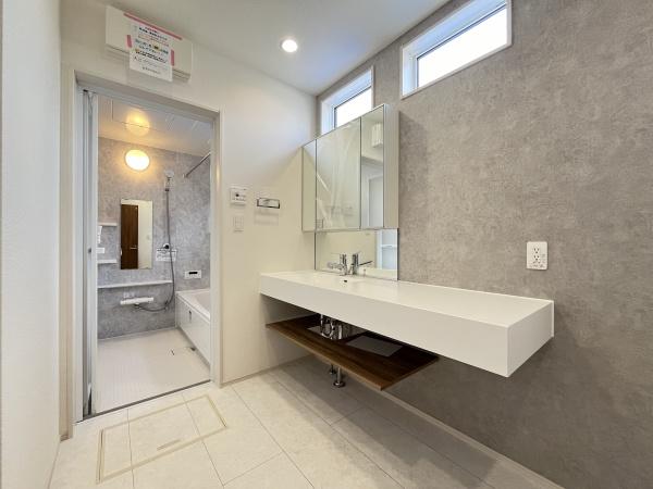 豊田市平山町1丁目1号棟