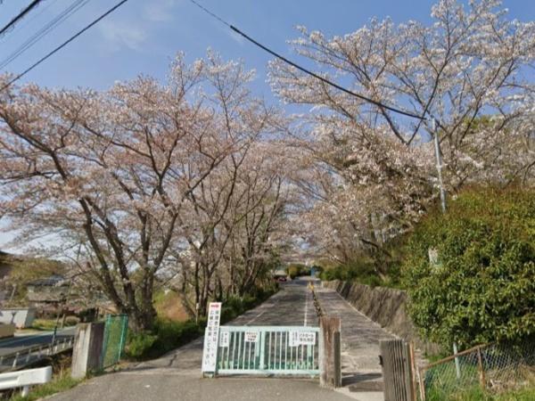 日進市岩崎町元井ゲ1号棟(日進市立北小学校)