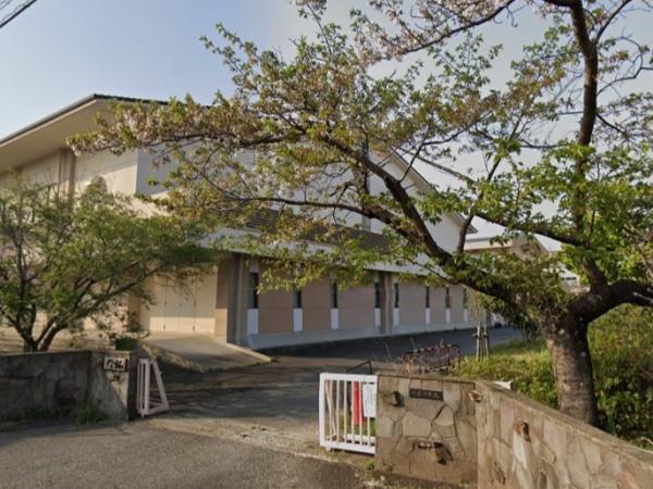 日進市岩崎町元井ゲ1号棟(日進市立日進中学校)