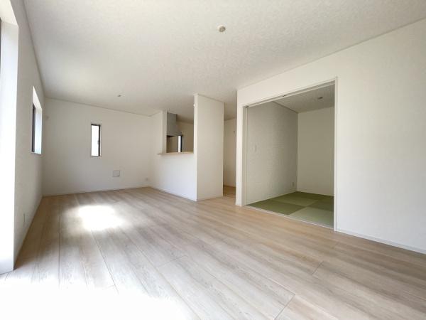 碧南市東浦町第42号棟