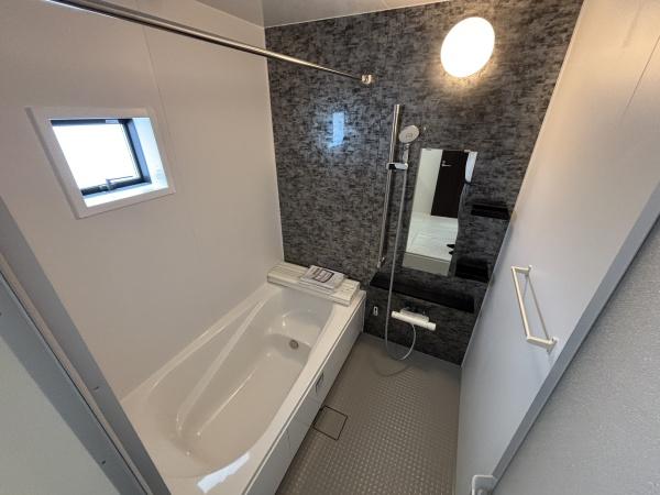 緑区藤塚11002②1号棟　新築分譲住宅　全2棟