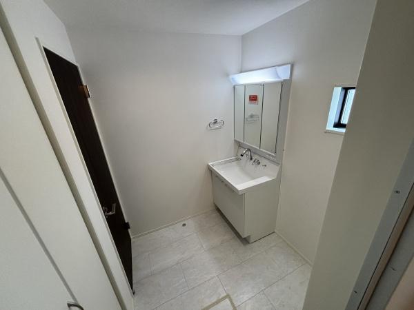 緑区藤塚11002②1号棟　新築分譲住宅　全2棟