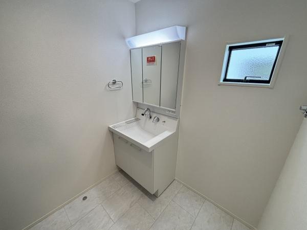 緑区藤塚11002②1号棟　新築分譲住宅　全2棟