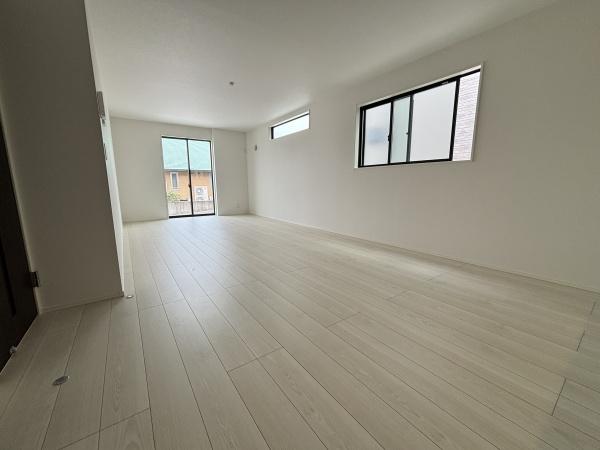 緑区藤塚11002②2号棟　新築分譲住宅　全2棟