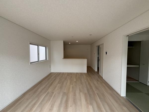 豊田市小坂町第61号棟(リビング)