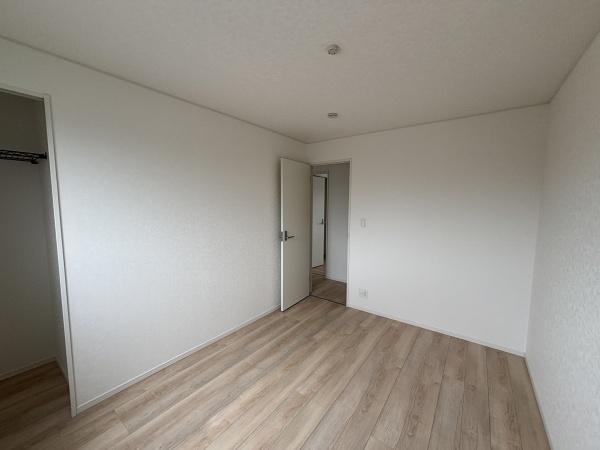 豊田市小坂町第61号棟(洋室)