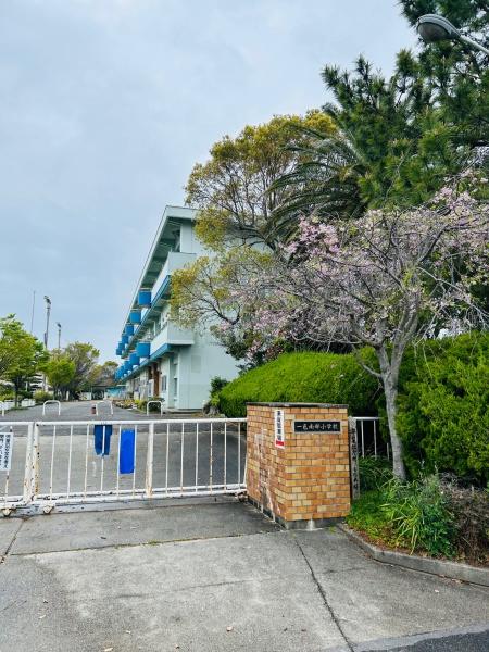 西尾市一色町一色西塩浜の土地(西尾市立一色南部小学校)