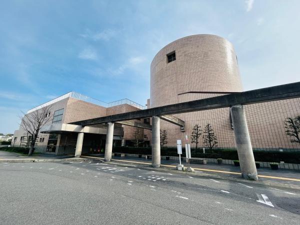 西尾市一色町一色西塩浜の土地(一色学びの館)