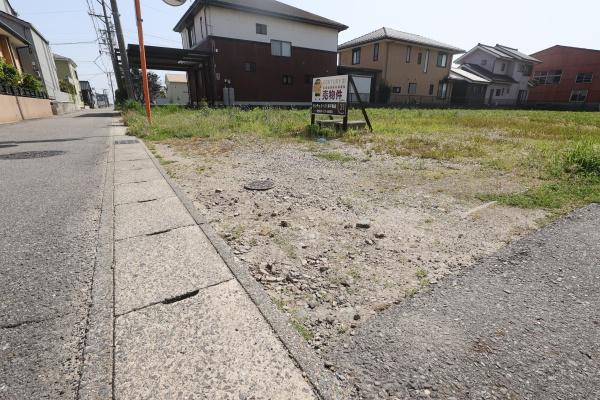 西尾市一色町対米洲田の土地