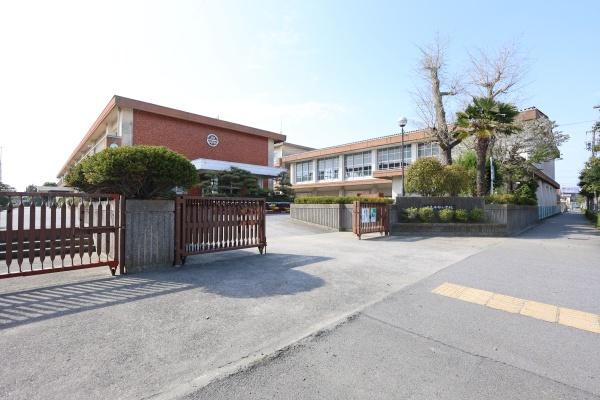 西尾市一色町一色未荒子の土地(西尾市立一色中部小学校)