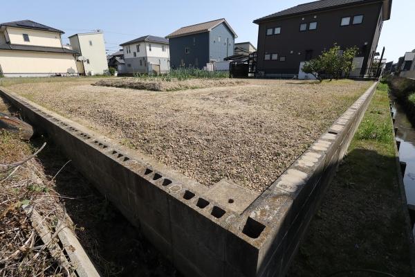 西尾市一色町一色未荒子の土地