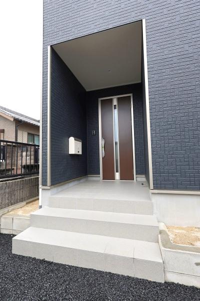 西尾市一色町一色第23　2号棟