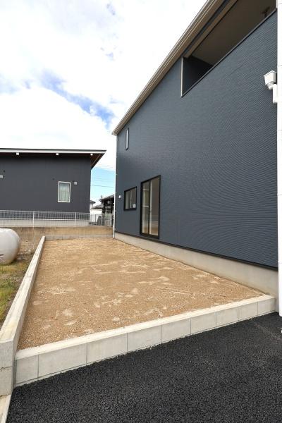 西尾市一色町一色第25　2号棟