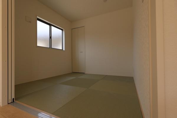 西尾市一色町野田第2　1号棟