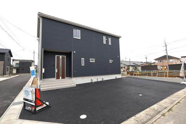 西尾市一色町松木島第6　6号棟